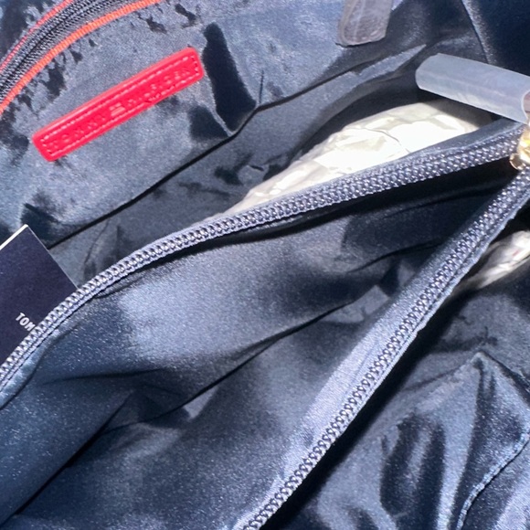 NWT Tommy Hilfiger Tote Bag - Picture 7 of 8
